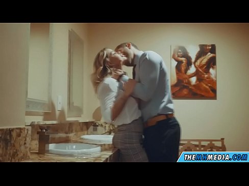 ❤️ Gava ku blondeyek busty we di nav hewşek gelemperî de dixapîne ☑ Super porno li porno ku.bladesoul.top